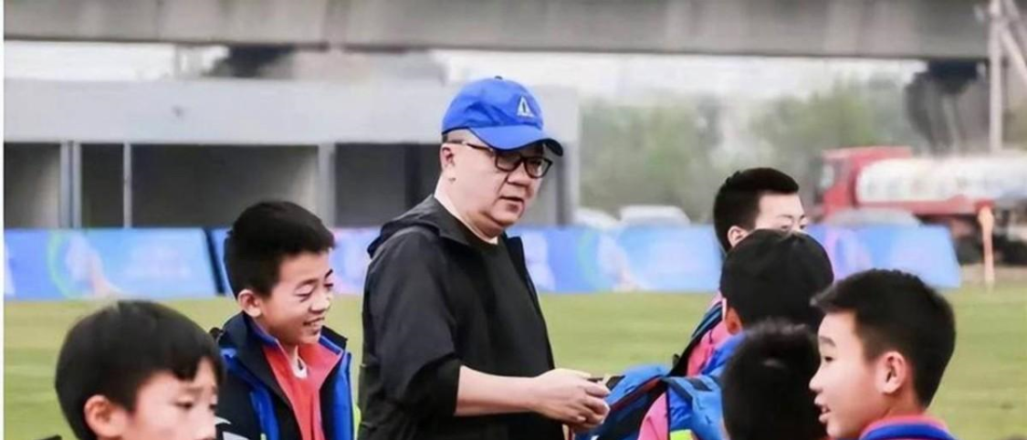 老鹰4年长约签下次轮秀，他确实是拿到了自己想要的合同？
