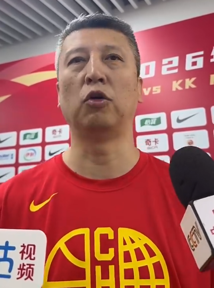 卧槽！詹姆斯跟湖人的矛盾，2021年就发生了...