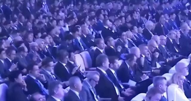 费兰·托雷斯表现平庸遭炮轰,西班牙锋线乏力引发球迷强烈不满