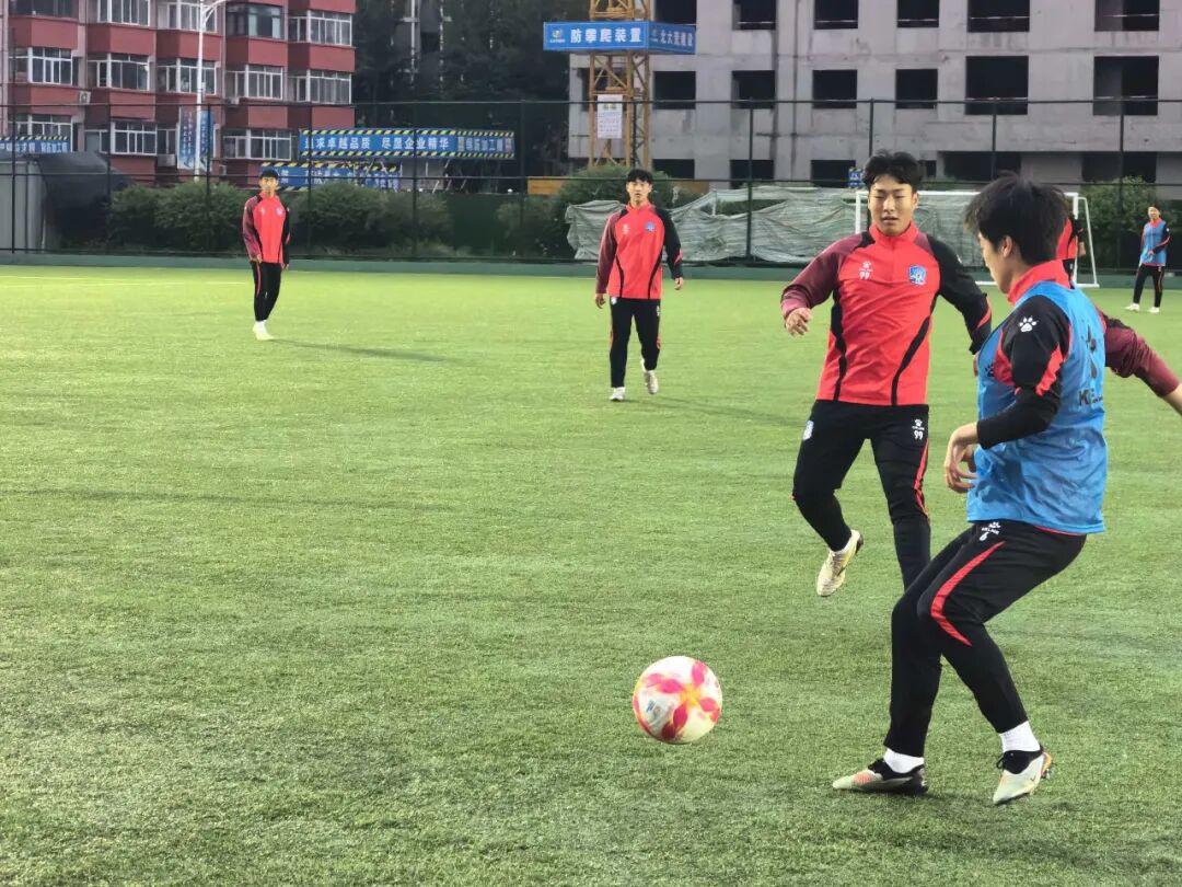 阿根廷跟队透露:罗梅罗将首发出战佛得角,劳塔罗比小蜘蛛顺位靠前